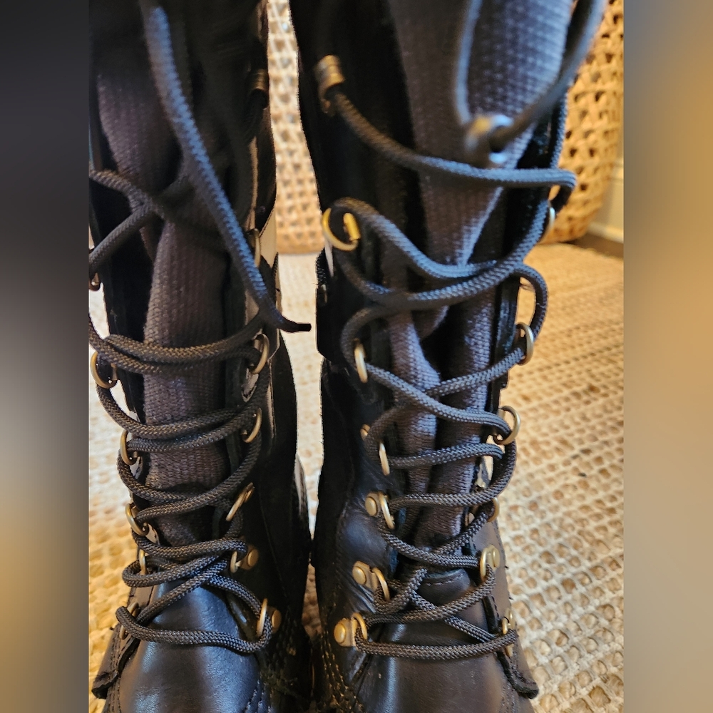 Excellent condition Conquest Carly Boot - Picture 8 of 13